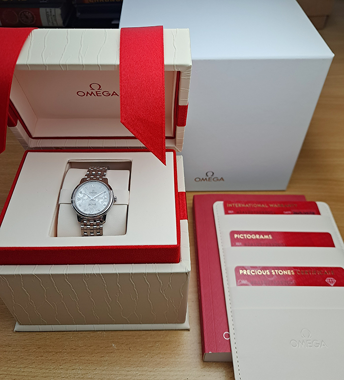 Ladies Omega De Ville Prestige 'Butterfly' Diamond Dial Ref. 424.10.27.60.52.001